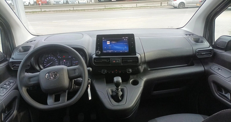 Toyota Proace City Verso cena 112700 przebieg: 31500, rok produkcji 2022 z Sejny małe 254